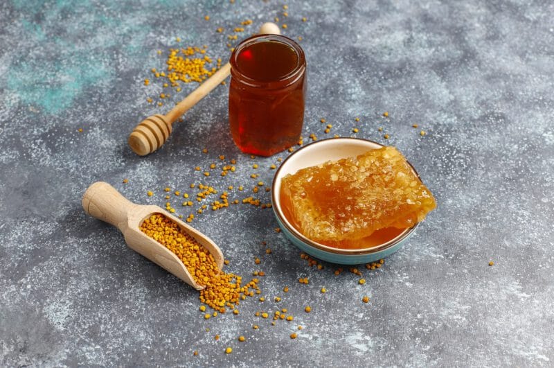 สครับปาก - various kinds honey glass jars honeycomb pollen - ภาพที่ 5