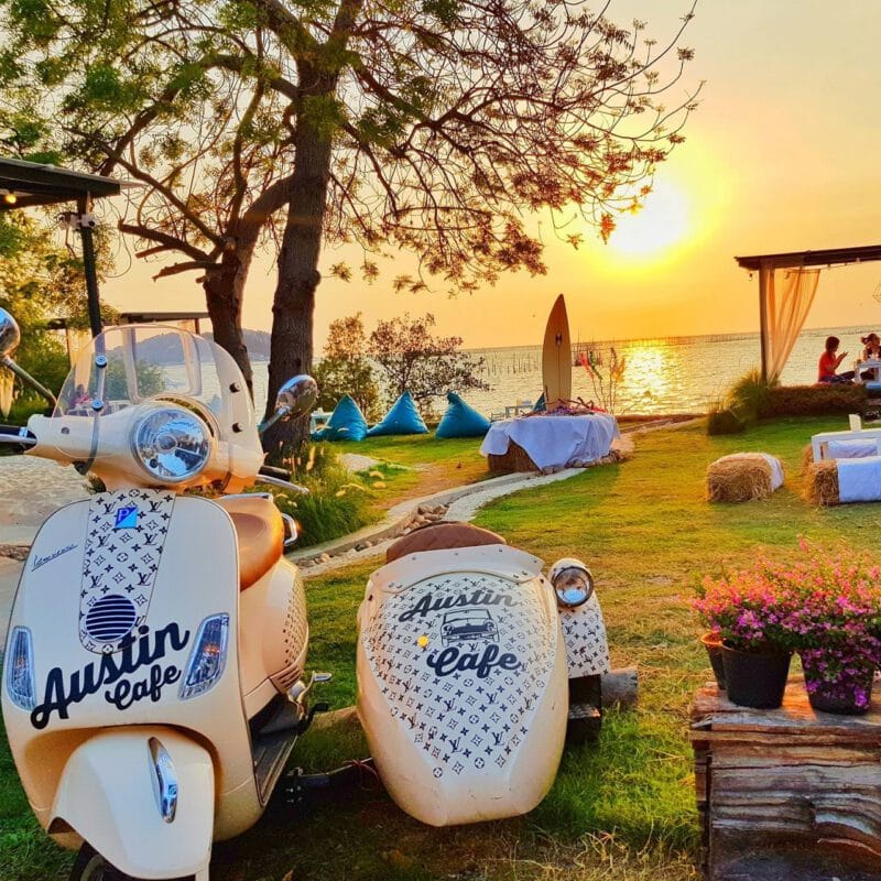 แนะนำ 5 คาเฟ่บางแสน ร้านกาแฟบางแสนริมทะเล เดินทางสะดวก ถ่ายรูปสวย 2