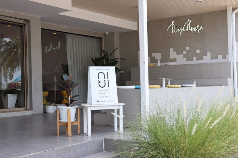 แนะนำ 5 คาเฟ่บางแสน ร้านกาแฟบางแสนริมทะเล เดินทางสะดวก ถ่ายรูปสวย 6