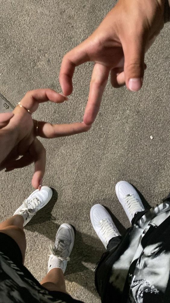 25 ไอเดียถ่ายรูปคู่คนคุย ถ่ายรูปคู่แฟนแบบไม่เห็นหน้า ฉบับคนขี้เขิน ที่หวานแบบสุด ๆ 12