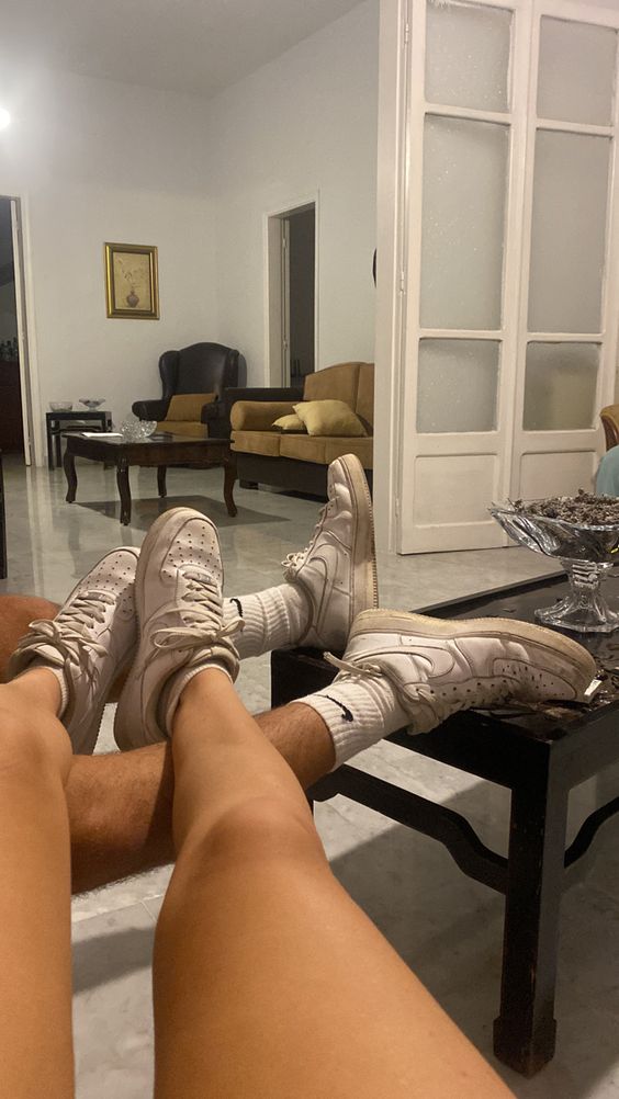 25 ไอเดียถ่ายรูปคู่คนคุย ถ่ายรูปคู่แฟนแบบไม่เห็นหน้า ฉบับคนขี้เขิน ที่หวานแบบสุด ๆ 17