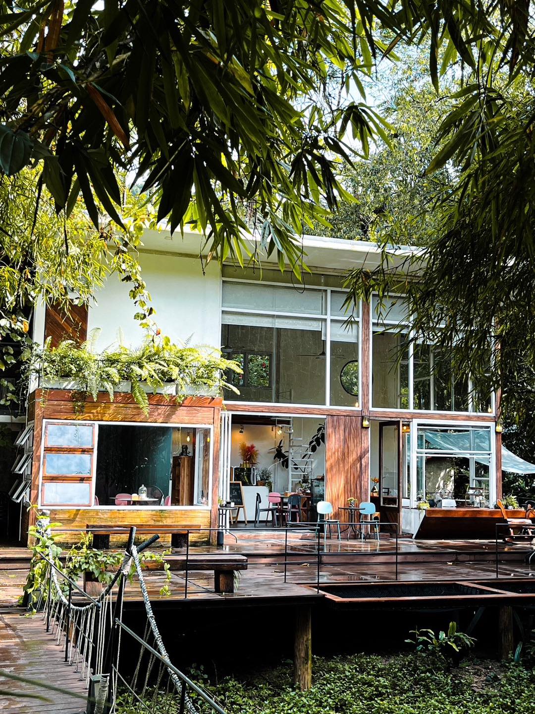 5 คาเฟ่ระนอง บรรยากาศดี นั่งชิลล์ได้ทั้งวัน มุมถ่ายรูปเพียบ 5