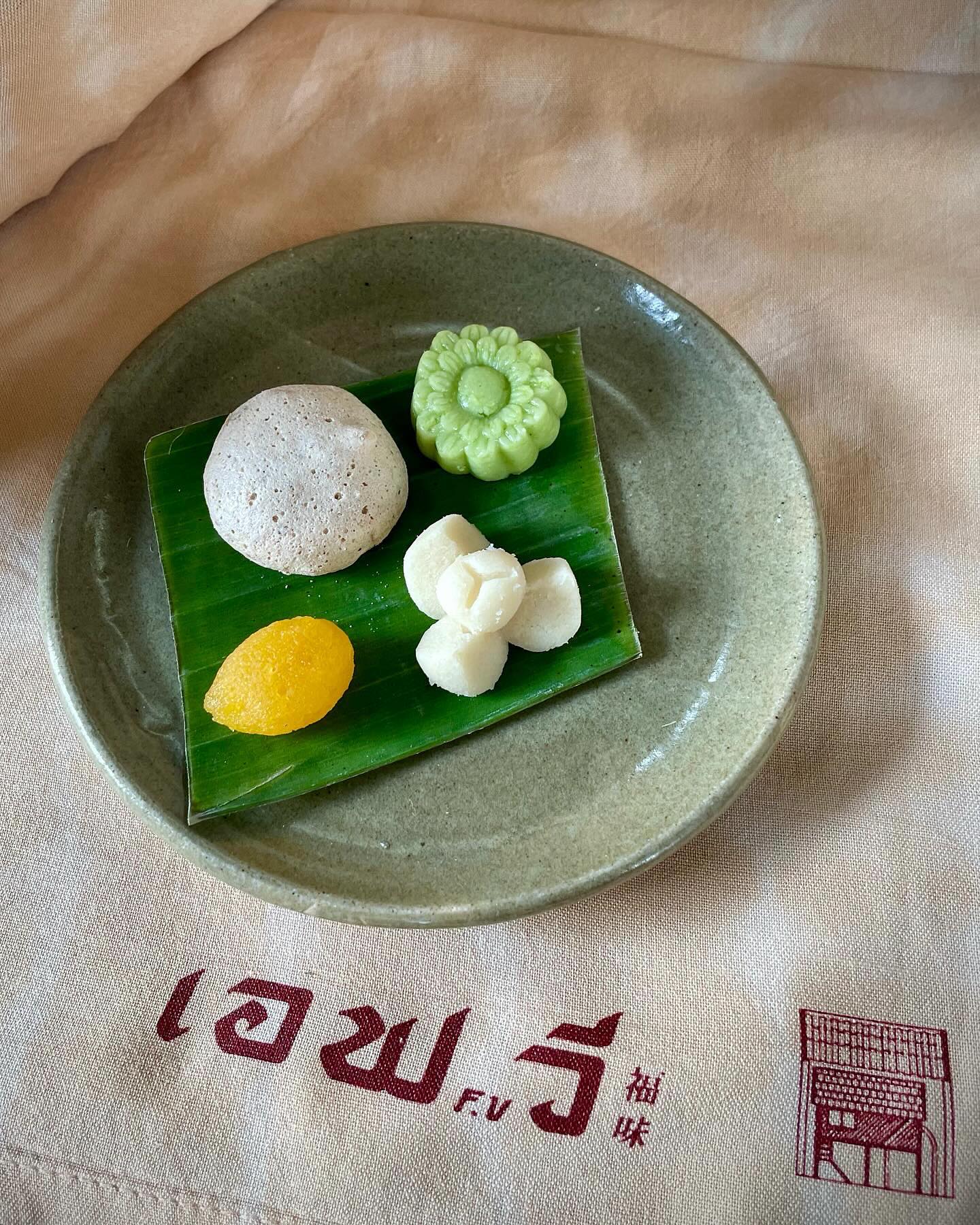 5 คาเฟ่ขนมหวานสไตล์ไทย ขนมอร่อย ร้านน่านั่ง สายทานขนมแบบไทย ๆ ห้ามพลาด! 4