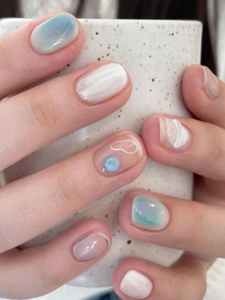 25 ไอเดียทำเล็บไปทะเลสวย ๆ สีสันสดใสคัลเลอร์ฟูล คุมธีมซัมเมอร์! 16