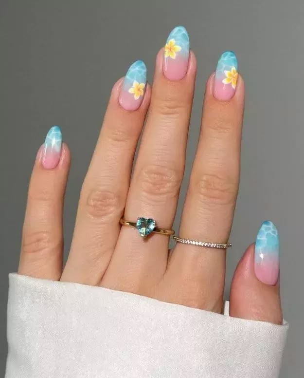 25 ไอเดียทำเล็บไปทะเลสวย ๆ สีสันสดใสคัลเลอร์ฟูล คุมธีมซัมเมอร์! 19