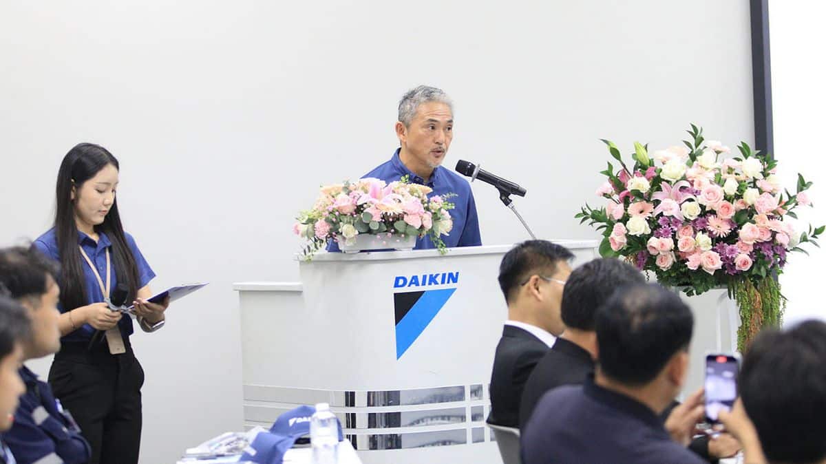 ไดกิ้น ยกระดับอาชีวะไทย ส่งมอบชุดปฏิบัติการ-เครื่องปรับอากาศ 42 ชุด ชูประสบการณ์จริง ปั้นช่างแอร์มืออาชีพสู่มาตรฐานสากล