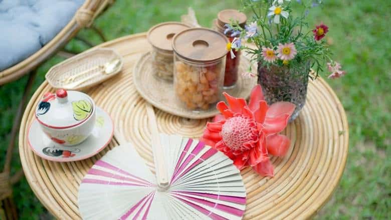 TAT unveils the inspiration behind “feel all the feelings,” showcasing “LISA’s” attire and local artisanal products intertwining Thai heritage and culture within every scene