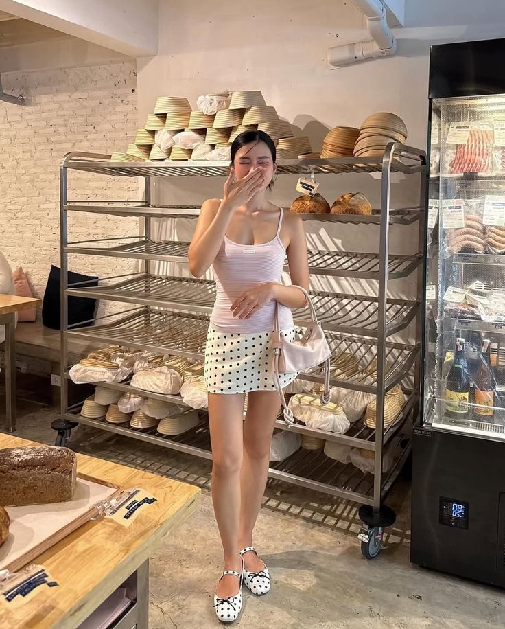 30 ไอเดียแต่งตัวไปคาเฟ่หน้าร้อน ถ่ายรูปมุมไหนก็ดูดี 12