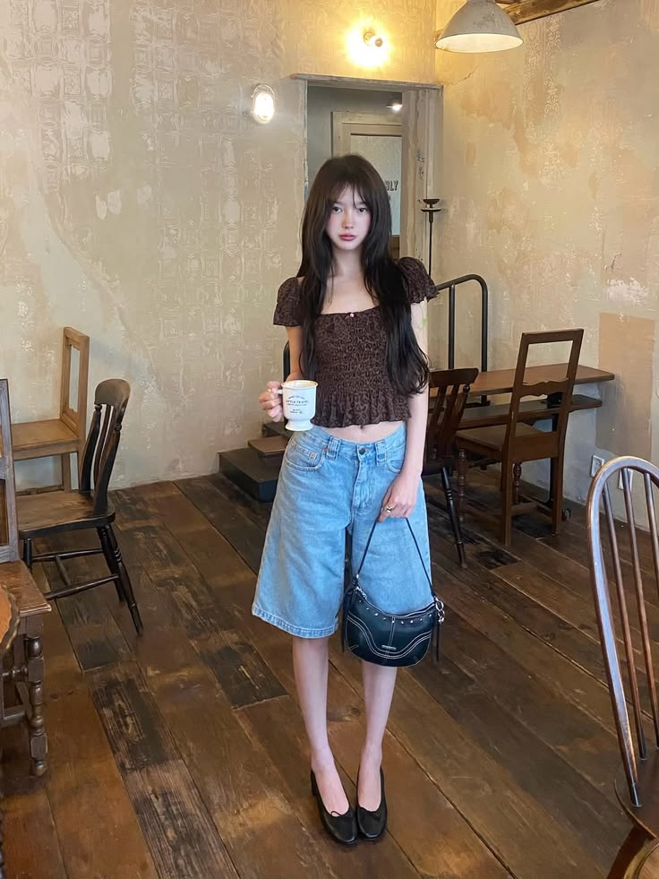 30 ไอเดียแต่งตัวไปคาเฟ่หน้าร้อน ถ่ายรูปมุมไหนก็ดูดี 3