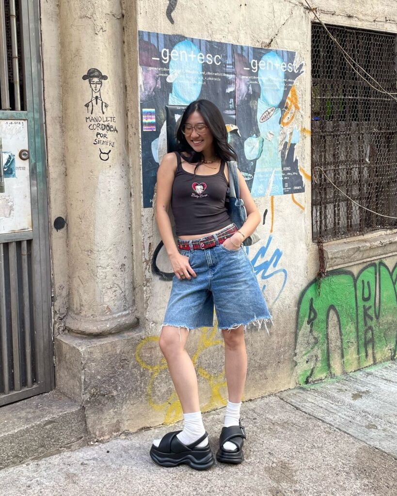 30 ไอเดียแต่งตัวไปคาเฟ่หน้าร้อน ถ่ายรูปมุมไหนก็ดูดี 17