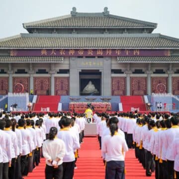 เมืองสุยโจวจัดพิธีสักการะจักรพรรดิเหยียนอย่างยิ่งใหญ่ สืบสานมรดกภูมิปัญญาทางวัฒนธรรมระดับชาติ 3 MAY PR 2026 06 11 143229 เมืองสุยโจวจัดพิธีสักการะจักรพรรดิเหยียนอย่างยิ่งใหญ่ สืบสานมรดกภูมิปัญญาทางวัฒนธรรมระดับชาติ