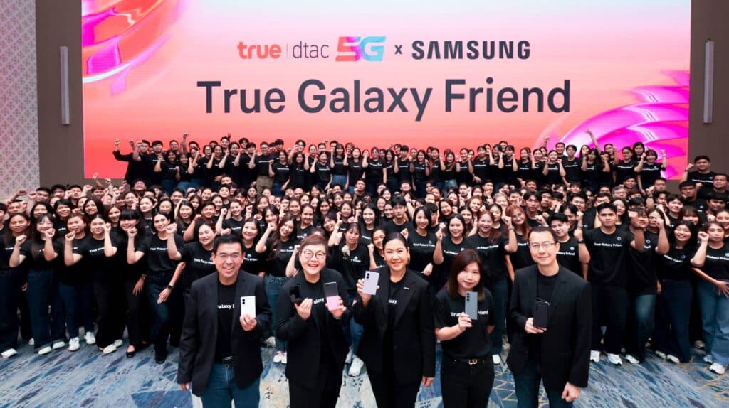 ทรู ดีแทค 5G ชวนใจละลายไปกับ “จูเนียร์ - มาร์ค” และข้อเสนอที่ดีที่สุด! เปิดจอง Galaxy Z Fold8 | Z Fold8 | Z Flip8 มอบส่วนลดสูงสุด 35,700 บาท พร้อมดูแลเหนือระดับด้วย “True Galaxy Friend” 4 MAY PR 2026 07 22 095115 ทรู ดีแทค 5G ชวนใจละลายไปกับ “จูเนียร์ - มาร์ค” และข้อเสนอที่ดีที่สุด! เปิดจอง Galaxy Z Fold8 | Z Fold8 | Z Flip8 มอบส่วนลดสูงสุด 35,700 บาท พร้อมดูแลเหนือระดับด้วย “True Galaxy Friend”