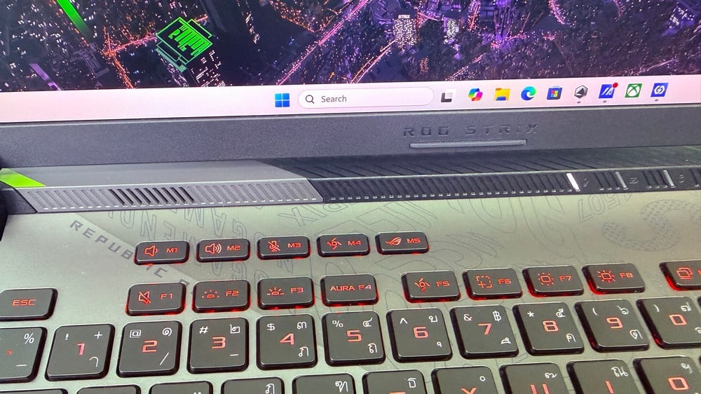 ROG Strix G16 18000015 155301 รีวิว ROG Strix G16 (G614FP) ขุมพลัง Ryzen 9 คู่ RTX 5070