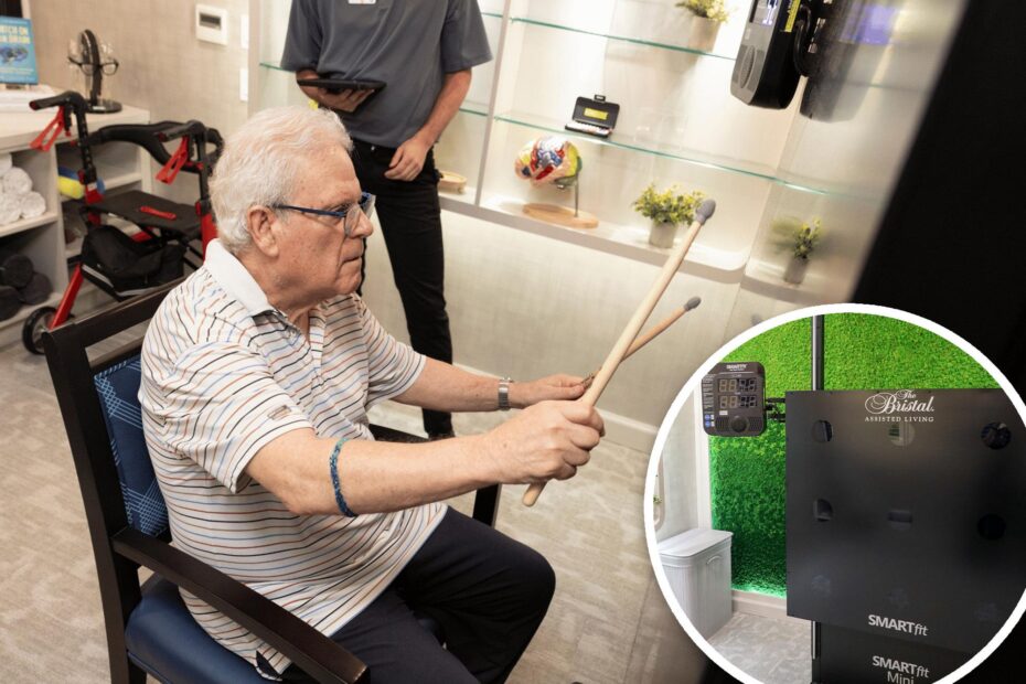 Exclusive | High-tech ‘brain gym’ at NYC assisted living is helping seniors preserve their cognitive skills - New York Post