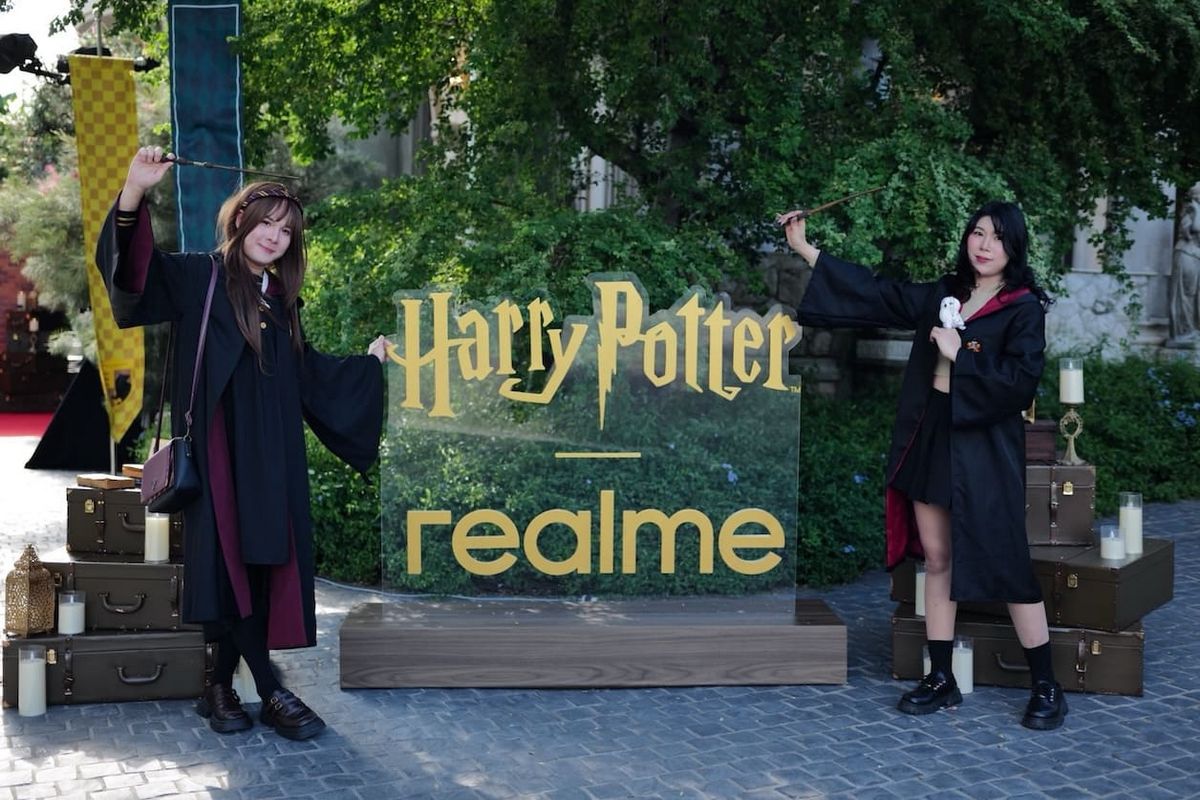 MAY PR 2026 09 22 162214 22 Welcome to Hogwarts! realme เสกโลกเวทมนตร์ให้มีชีวิตบนสมาร์ตโฟน เปิดตัว “realme 16 Pro Harry Potter Edition” พร้อมหีบสัมภาระจำลอง 1:1 ครั้งแรกของโลก ราคา 24,999 บาท