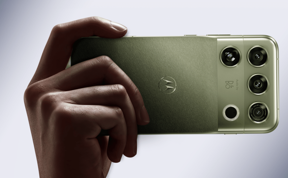 Motorola Signature 27 launched as a true flagship with Snapdragon 8 Elite Extreme Gen 6 chip, 200MP telephoto, 1/1.28″ 50MP main sensor