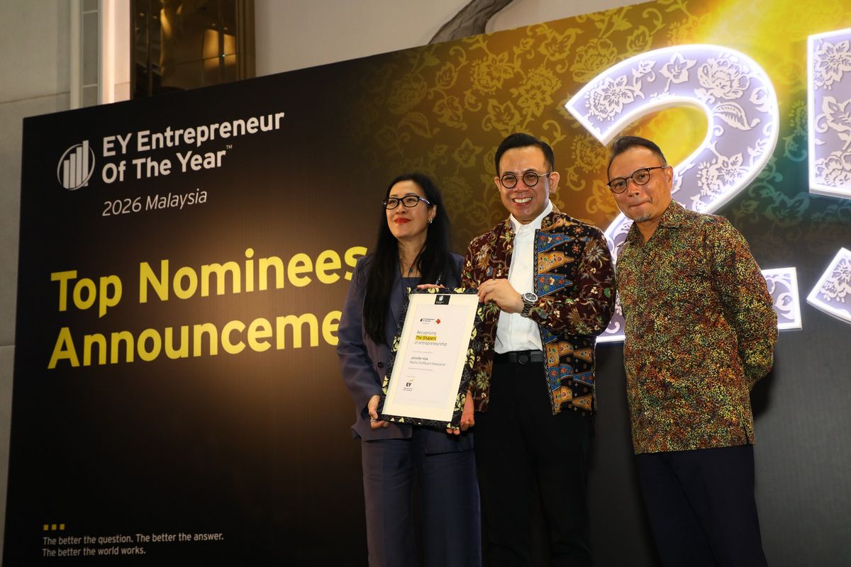 Jennifer Kok ผู้ก่อตั้งและประธานเจ้าหน้าที่บริหาร Media OutReach Newswire ได้รับการเสนอชื่อเป็นผู้เข้าชิงรอบสุดท้ายสาขา Woman Entrepreneur ในงงานประกาศรางวัล EY Entrepreneur Of The Year™ 2026 Malaysia