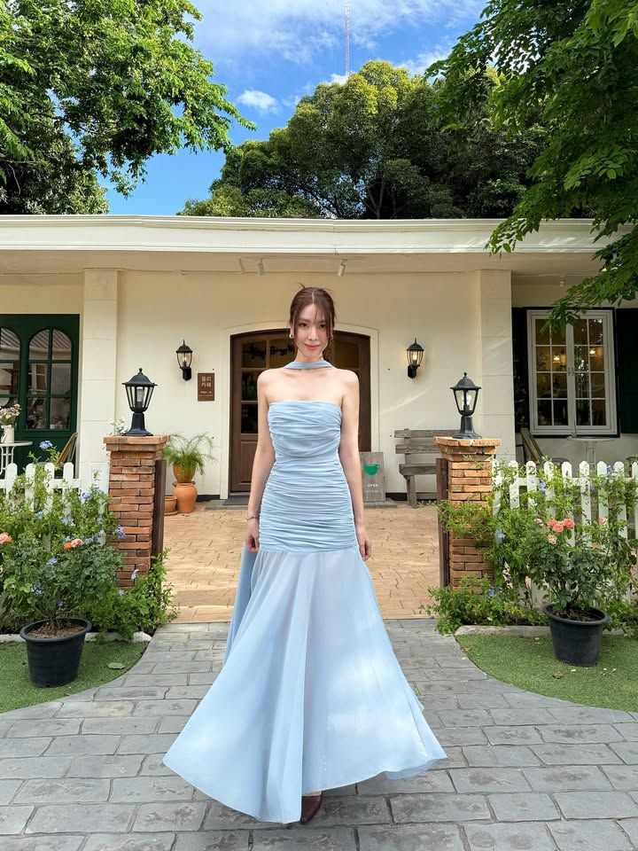 20 ไอเดียชุดไปงานแต่ง สวยหรู ดูดี ที่สาว ๆ ต้องกดเซฟ! 2